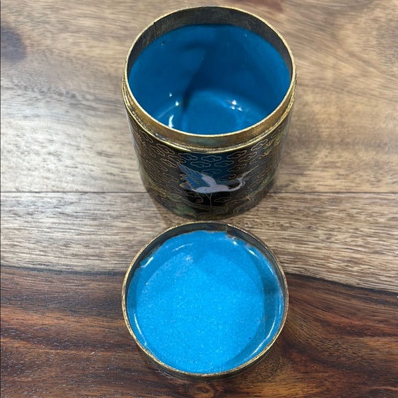 Vintage Chinese Cloisonné Elegant Blue and Black Decorative Box - Picture 7 of 8